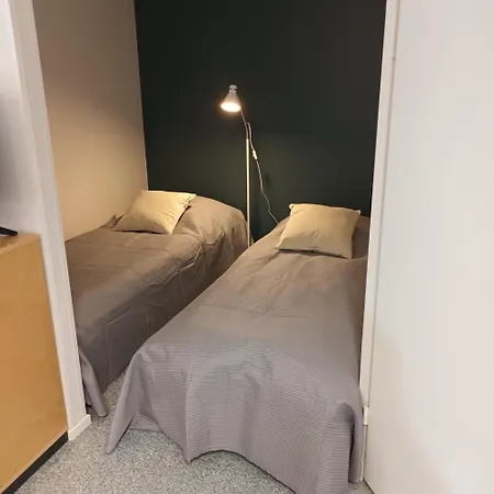 Varastotie 1b アパート ユリビエスカ